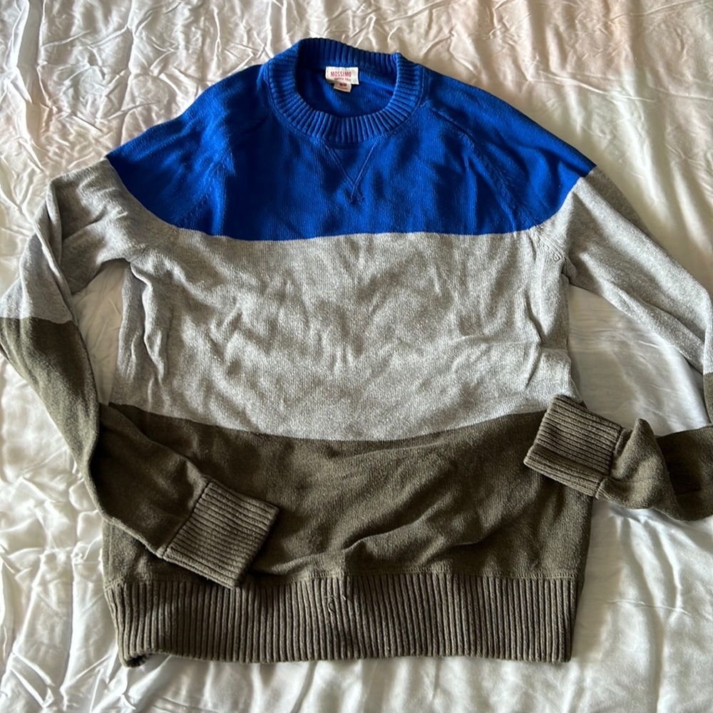 ⚡️MOVING SALE ⚡️Mossimo striped sweater ⚡️MOVING SALE ⚡️